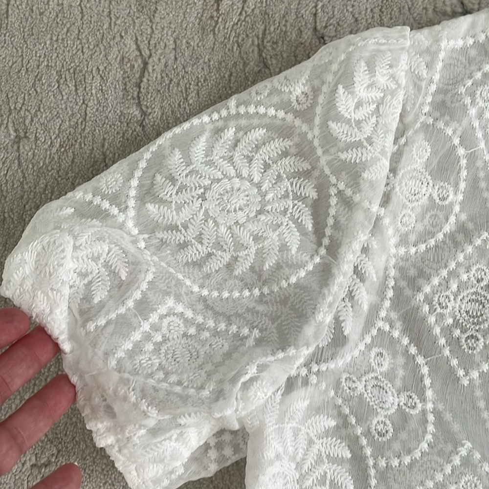 Delicate Embroidery Top - Picture 6 of 9